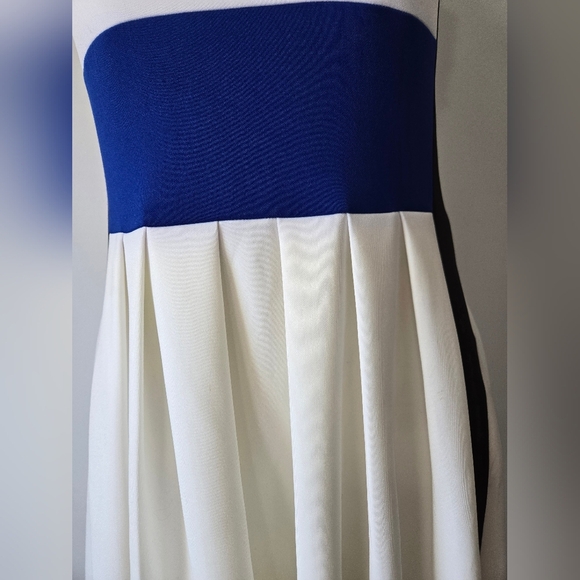 Lori Michaels White and Blue Pleated Midi Dress. Size Small - Picture 3 of 10